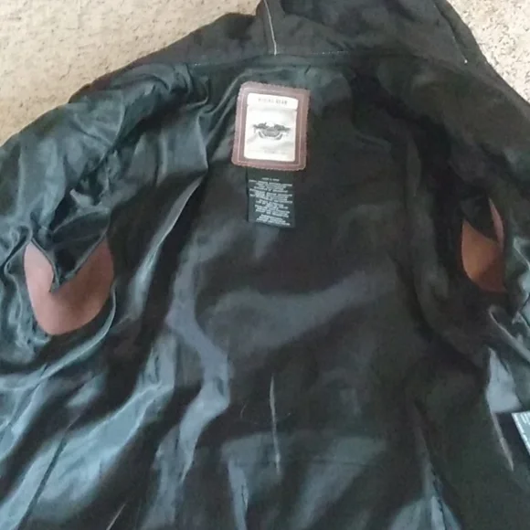 Harley Davidson - Picture 4 of 6